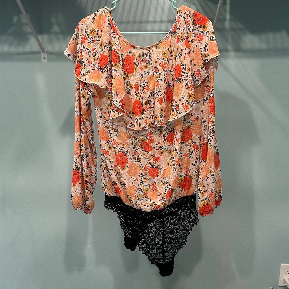 Free People Floral Ruffle bodysuit - Red and Orange